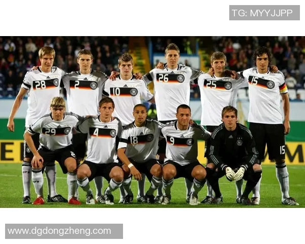 德国足球明星拜仁的辉煌历程与未来展望解析 德国足球明星拜仁的辉煌历程与未来展望解析