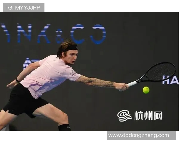 杭州网球队在全国锦标赛积分榜上以88分稳居第一名争夺冠军荣耀 杭州网球队在全国锦标赛积分榜上以88分稳居第一名争夺冠军荣耀