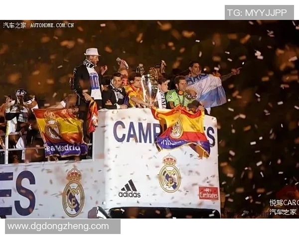 足球明星们的神奇技巧与惊艳瞬间展现足球艺术的魅力与激情 足球明星们的神奇技巧与惊艳瞬间展现足球艺术的魅力与激情